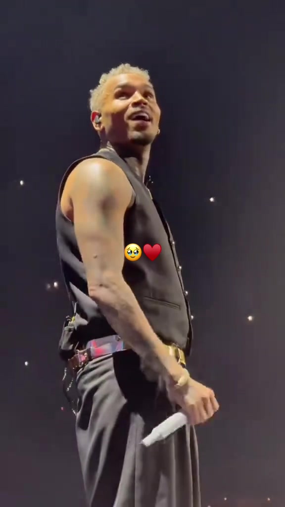 @Breezy lovers Brasil 🇧🇷