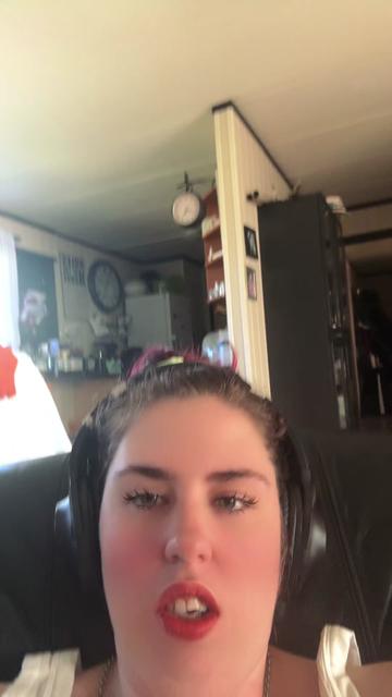 @Lightninggirl75 🥰
