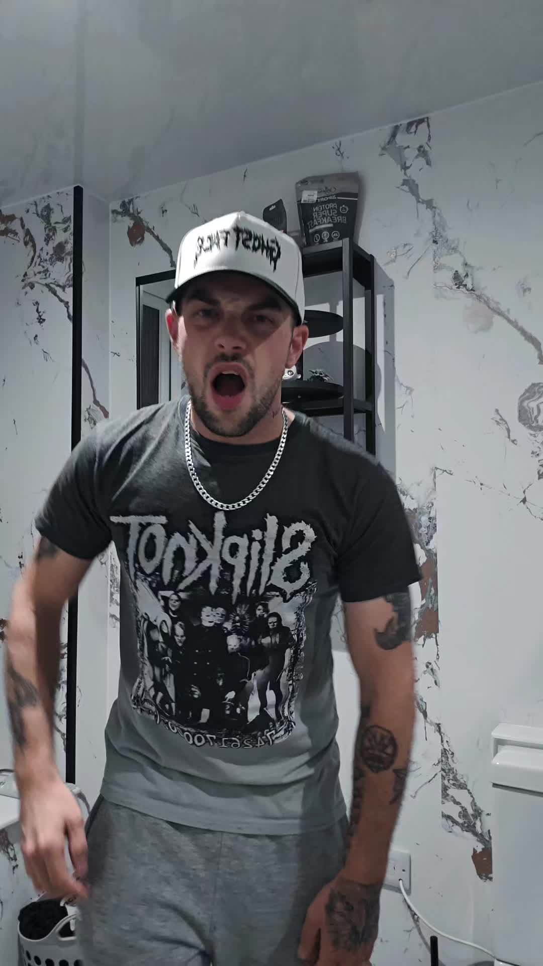 @🤘🏻⚔️ Ȼønnøɍ MȼꝀɇłłȺɍ ⚔️🤘🏻