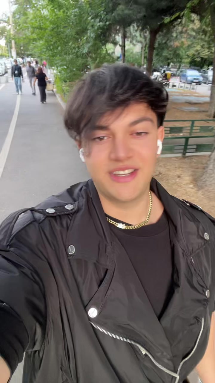 @ronniedaia