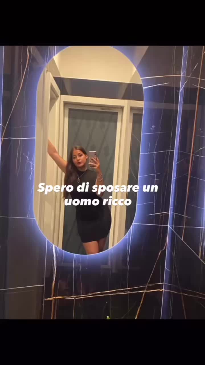 @_.luciacascone._