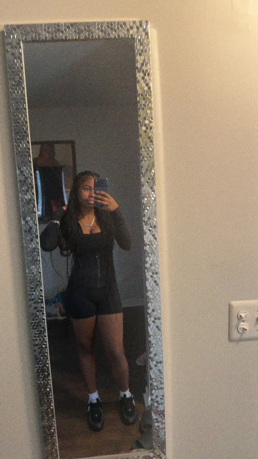 @mommybae