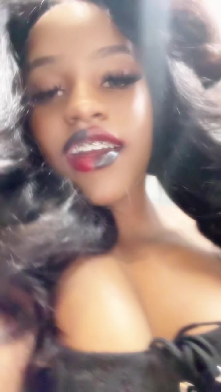 @Imjusniaaa