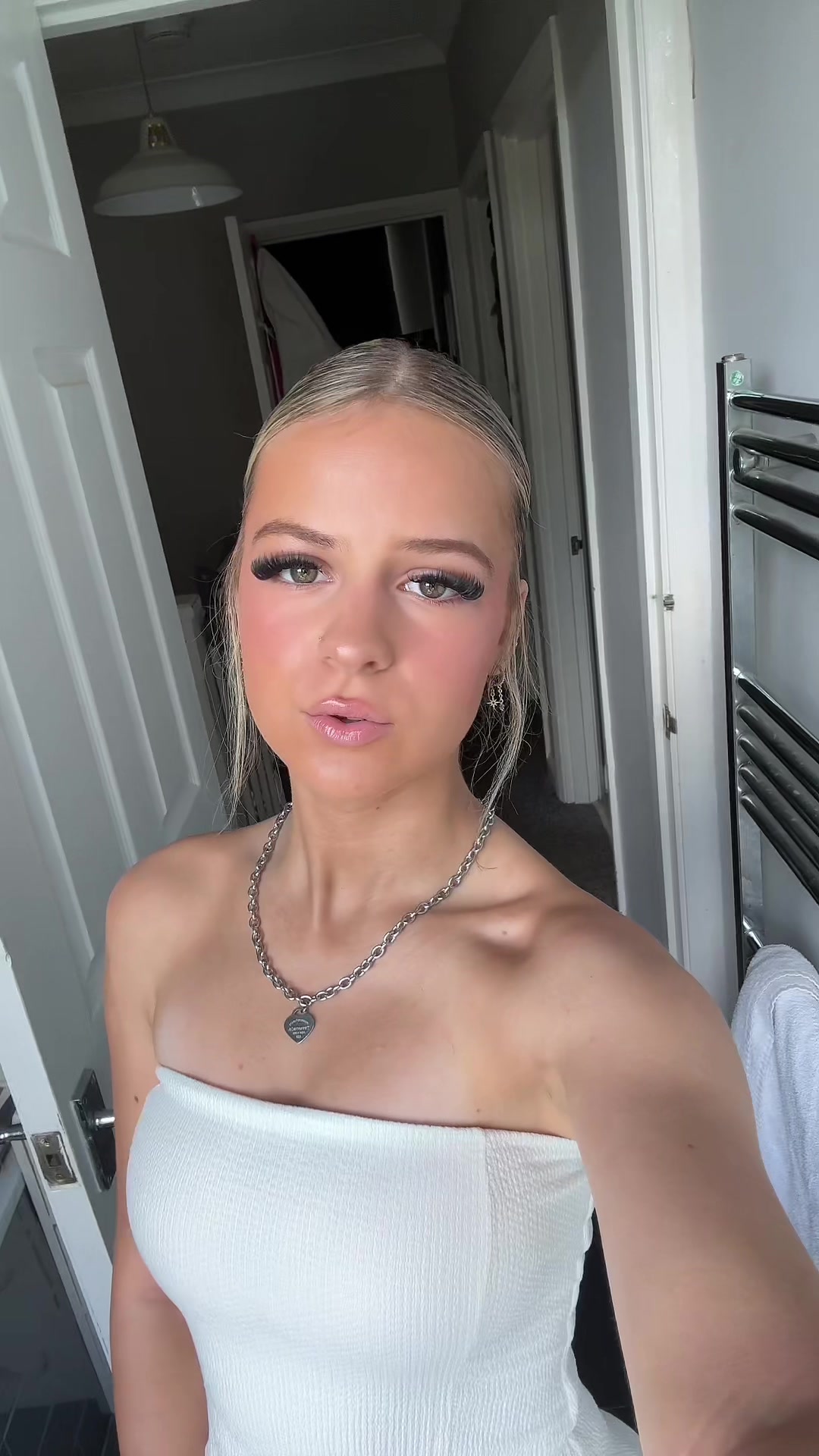 @𝐿𝒮𝒯