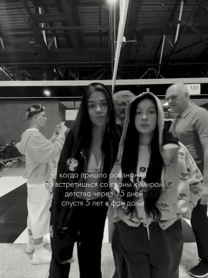 @fan.krissnikerss 💕