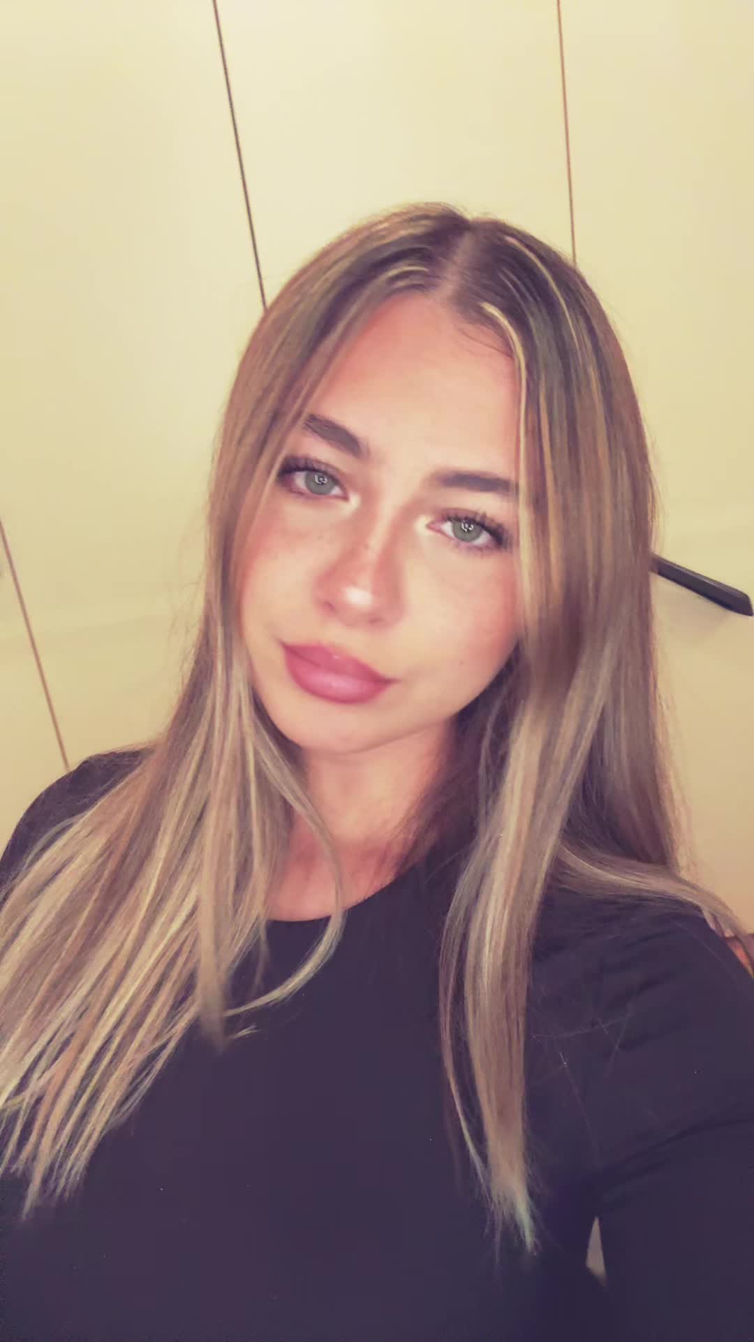 @vi