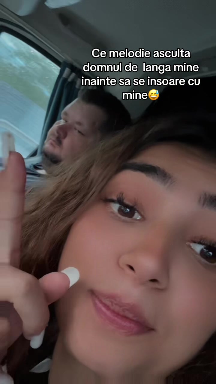 @Elena_Cipriana03