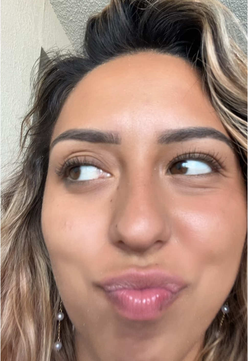 @Anessableu