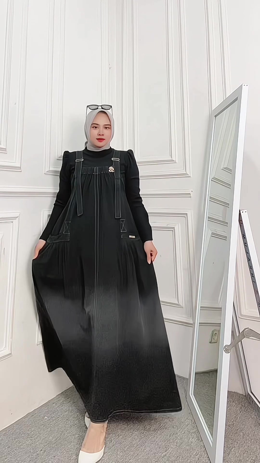 @Raisa Collections