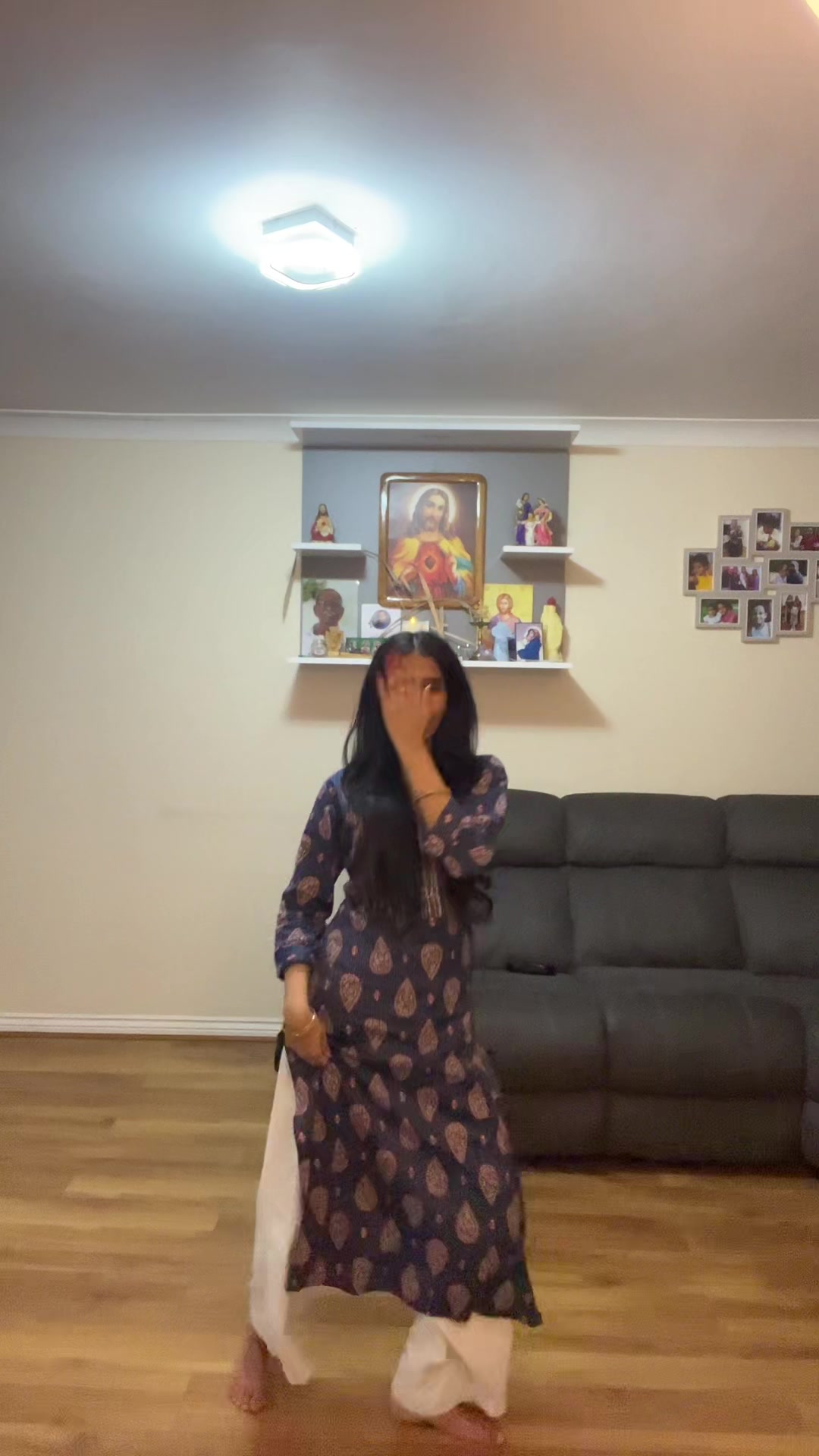 @Neha ❀