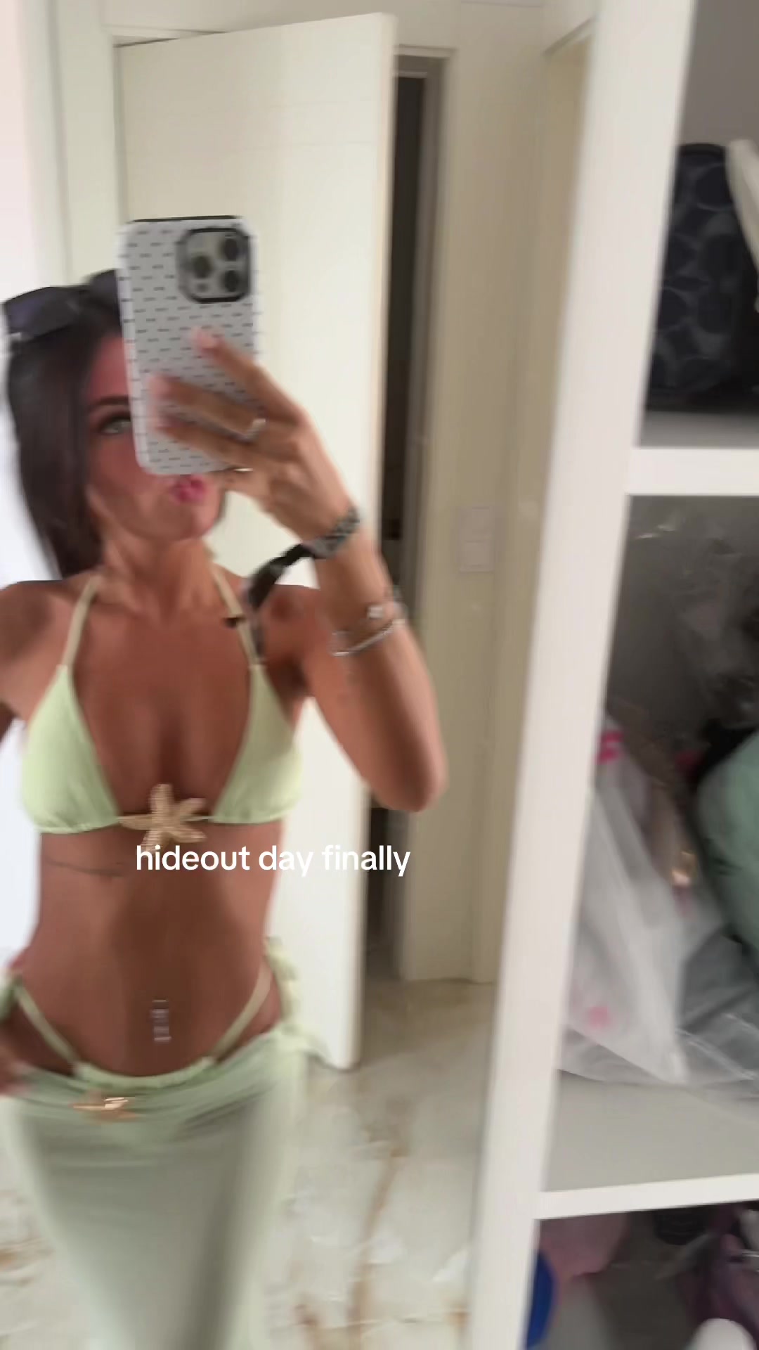 @poppylivingstonex