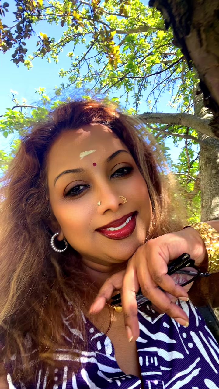 @Shobananava🇨🇦🇱🇰🇸🇬🇳🇬