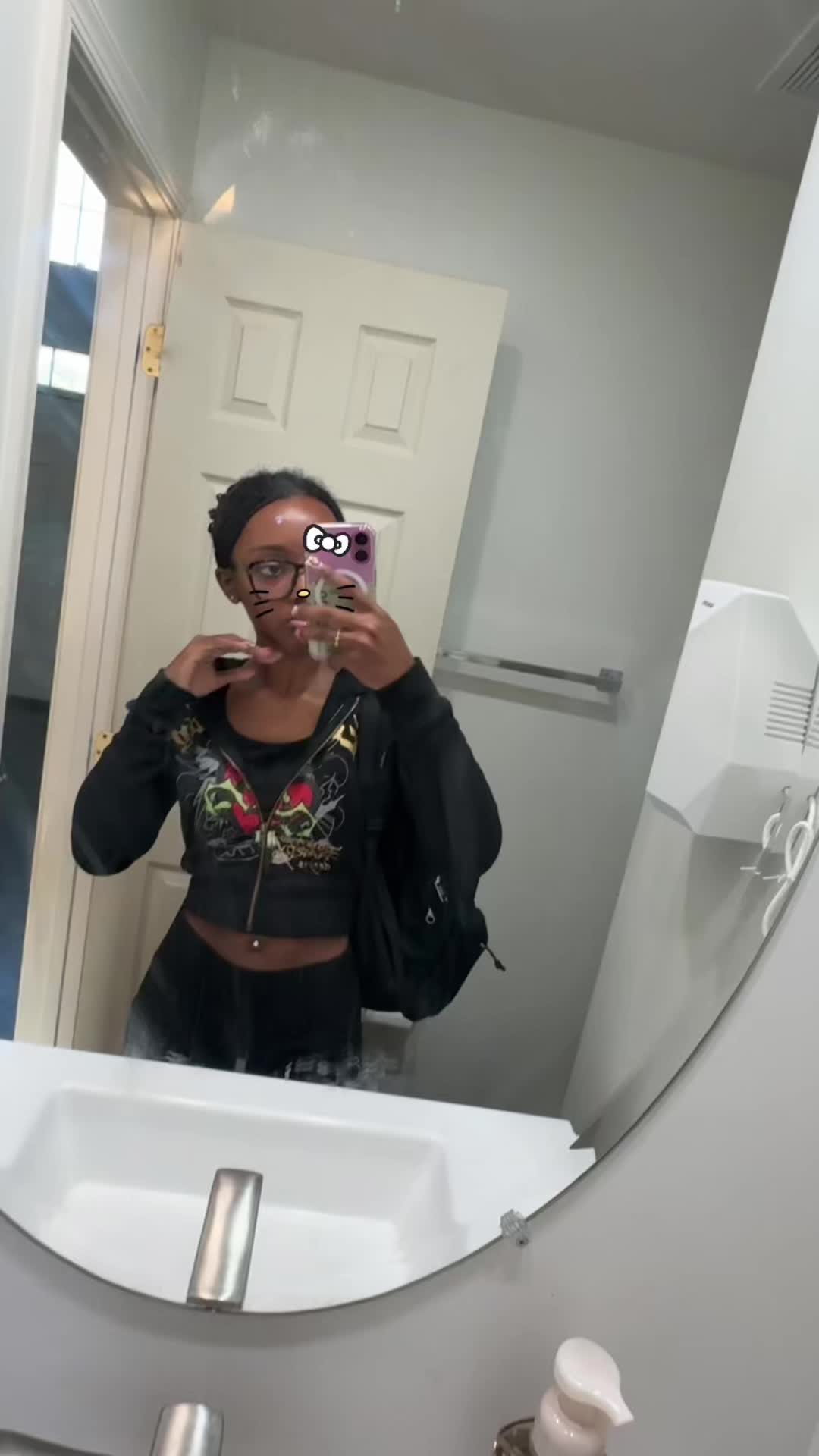 @Torii𖣂