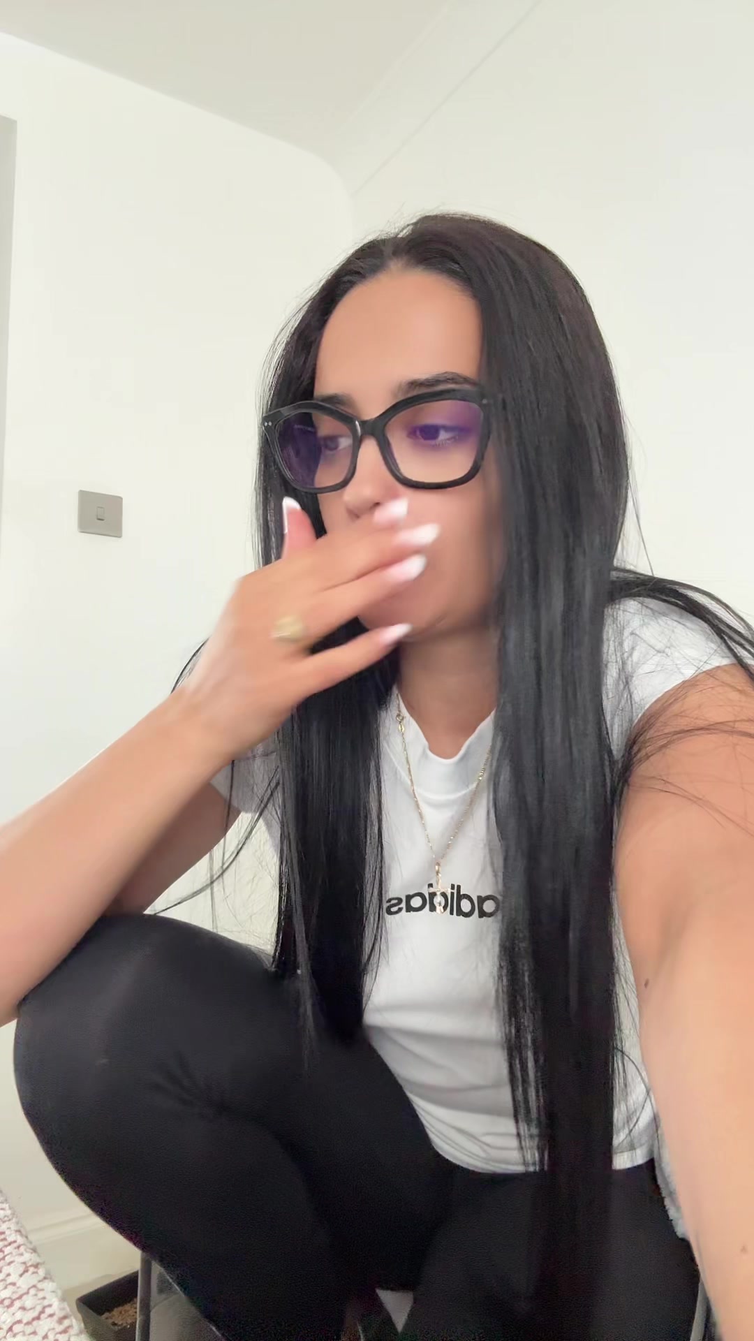 @LARY🎀🖤