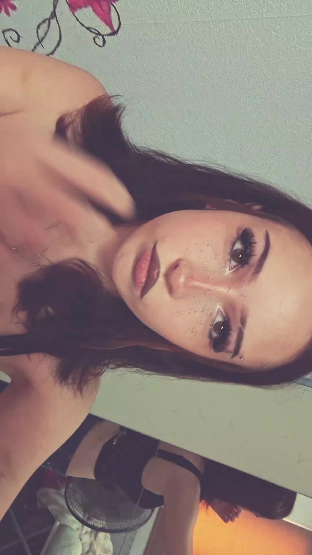 @️freakandel🌚