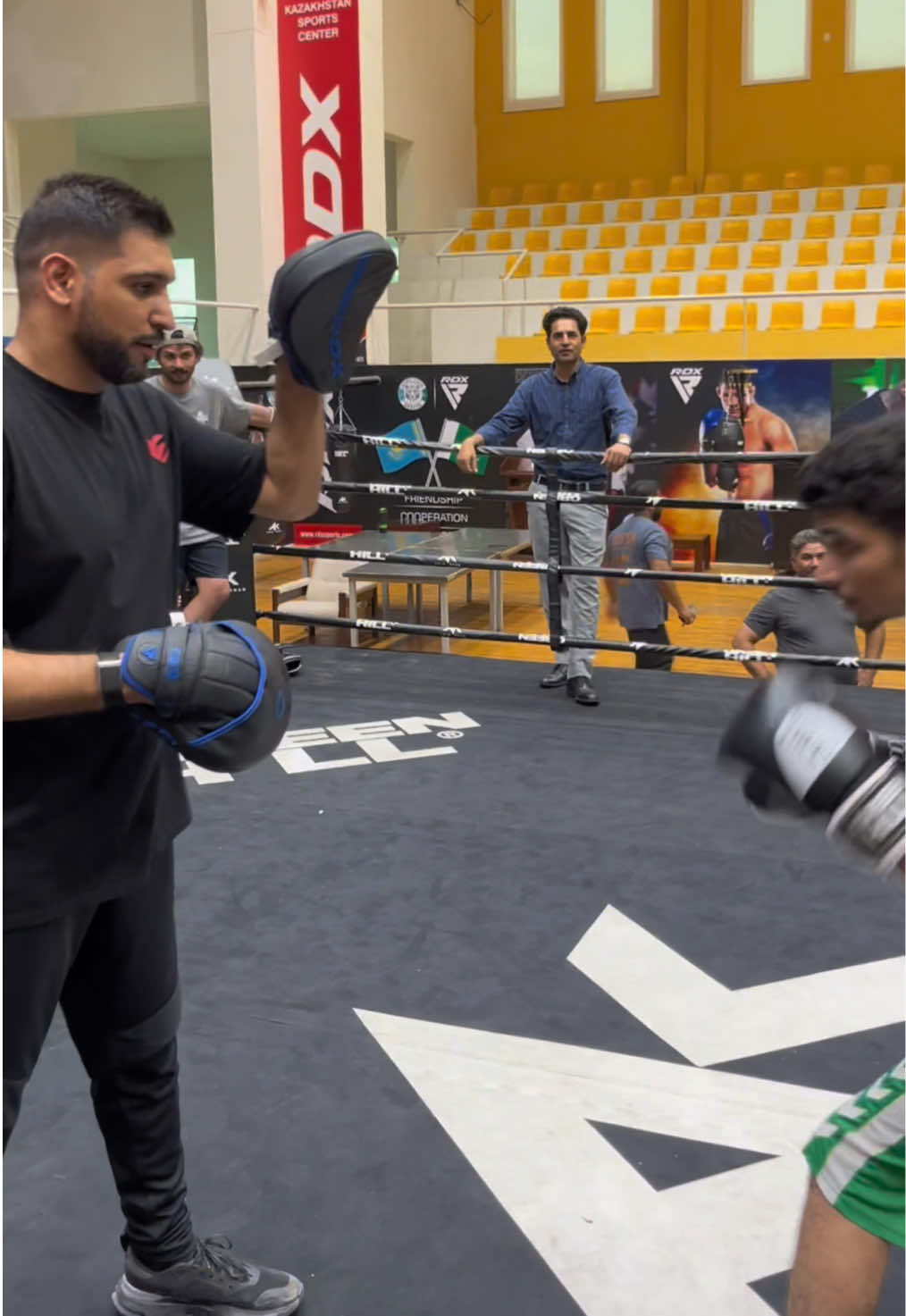 @Amir khan boxer ๐