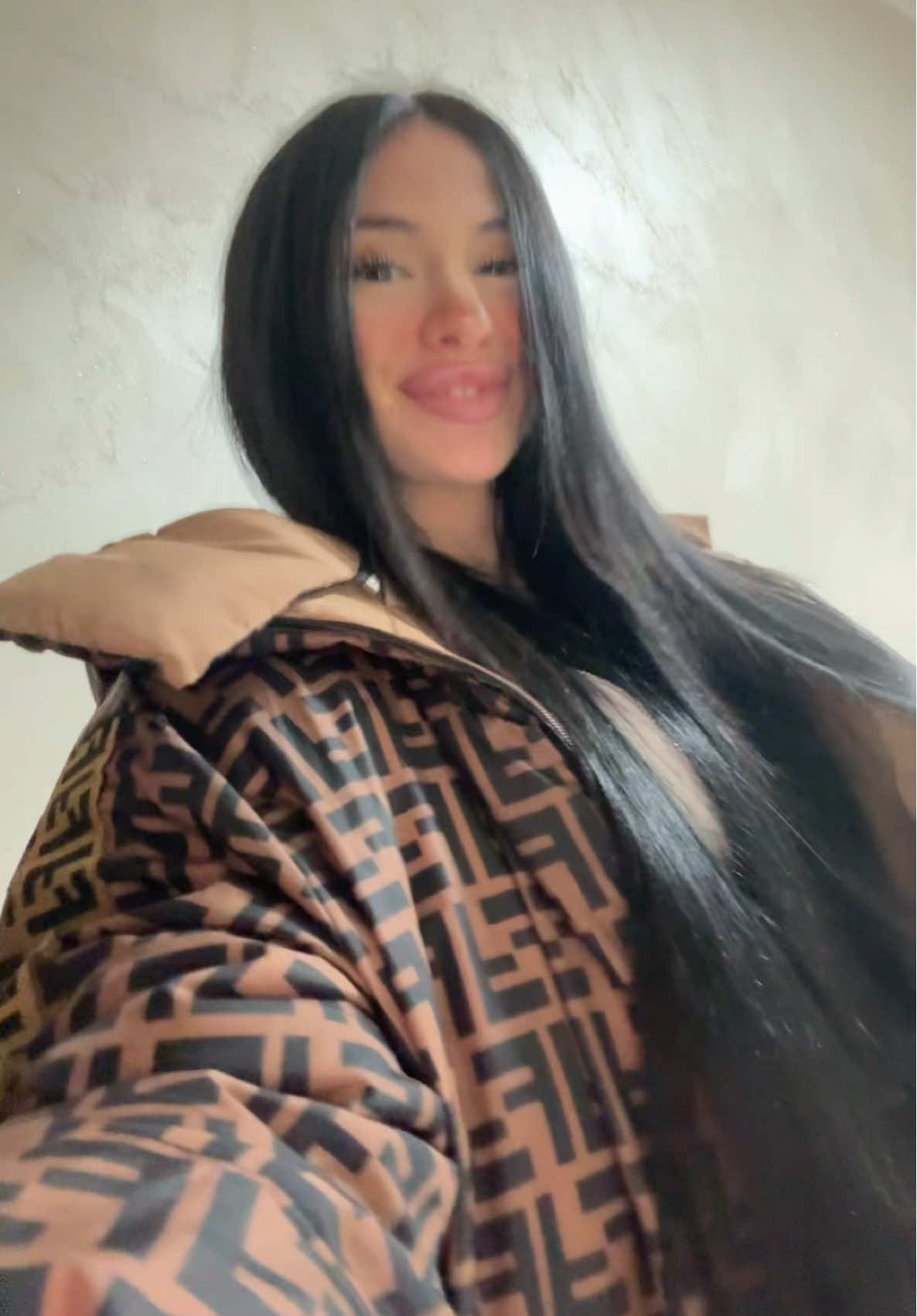 @𝐻𝑒𝓁𝑒𝓃 𝑀𝒶𝓇𝑔𝒾𝑜𝓇𝑒🌟