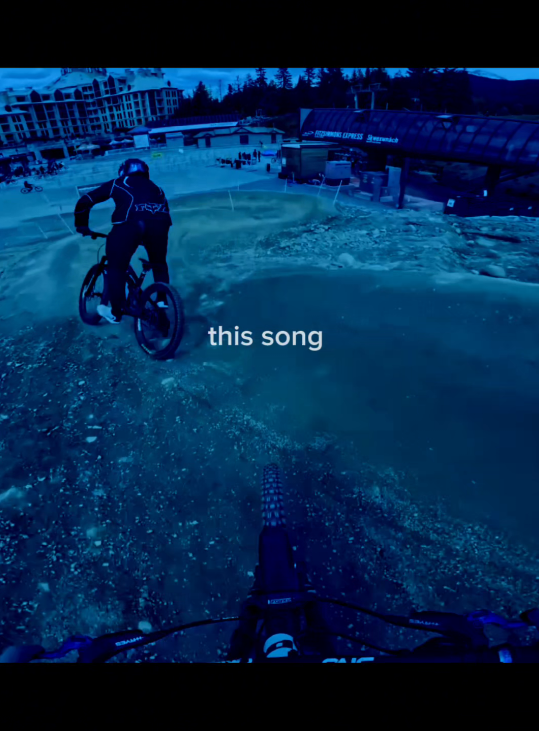 @๐๐