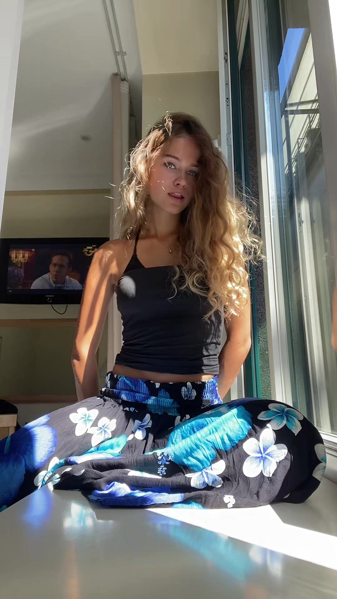@nia