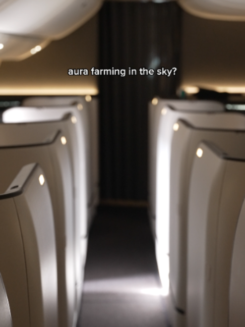 @Cathay Pacific ✈️