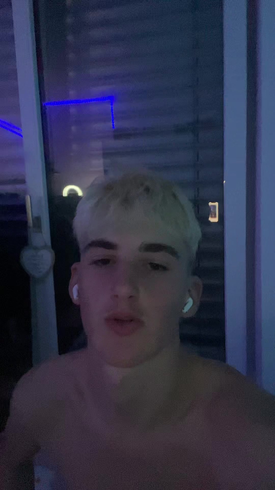 @F A L K O