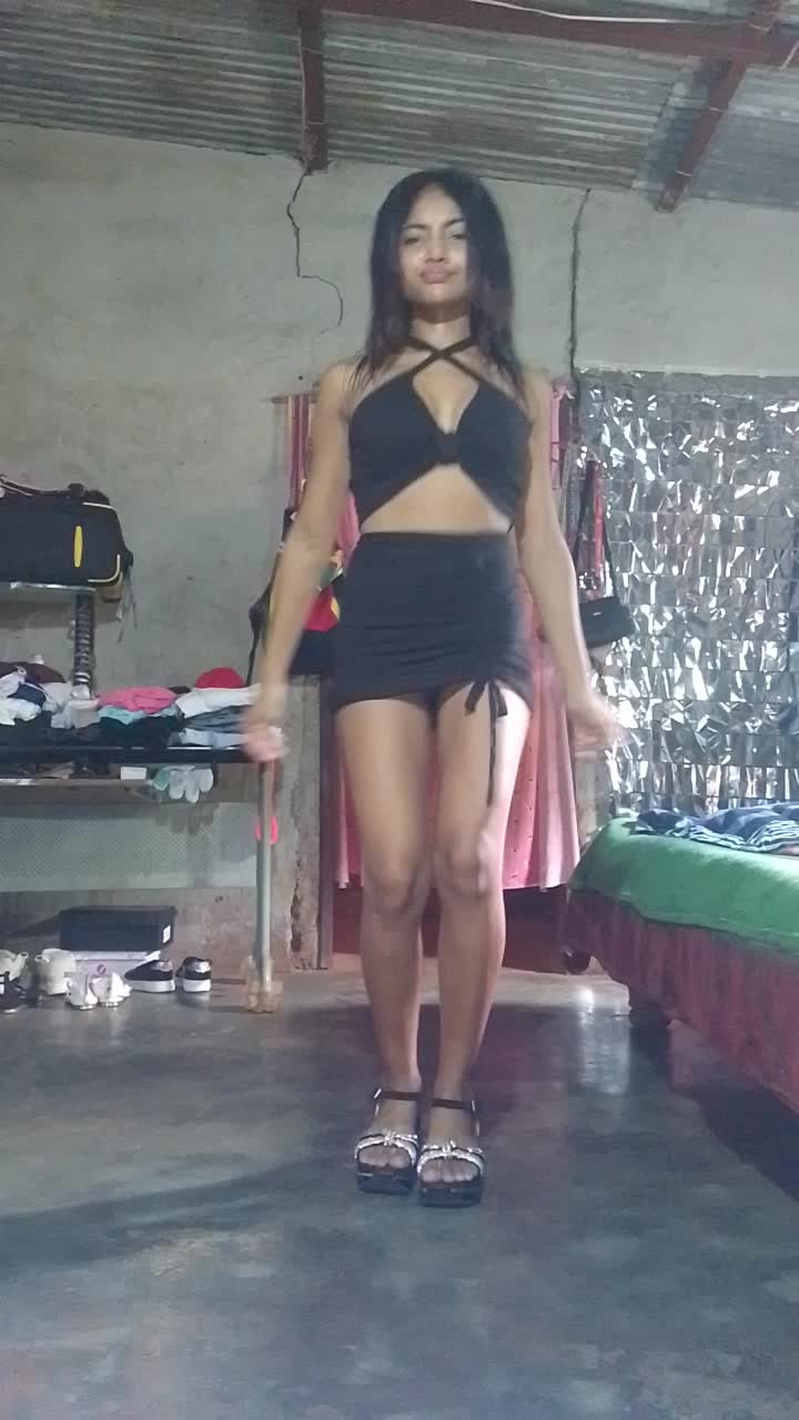 @👑La Peque&ntilde;a👑
