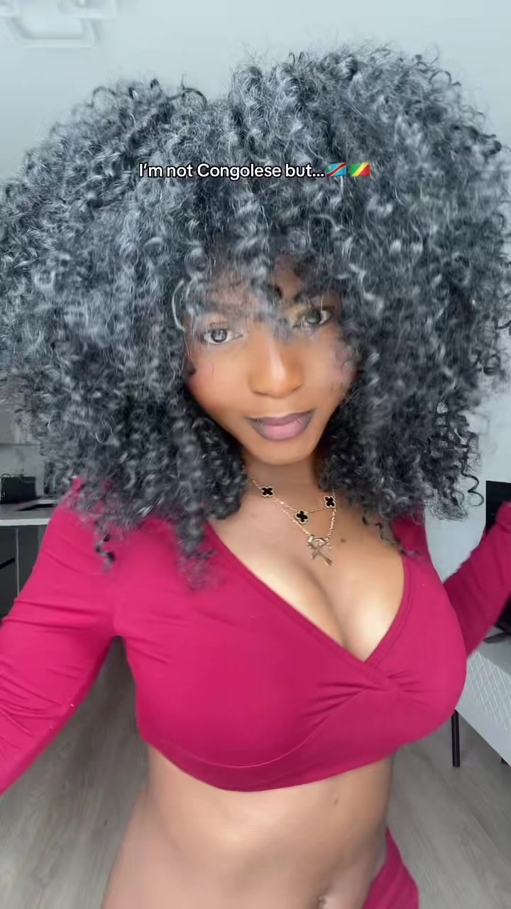 @It’s Julie🇨🇲🇷🇺
