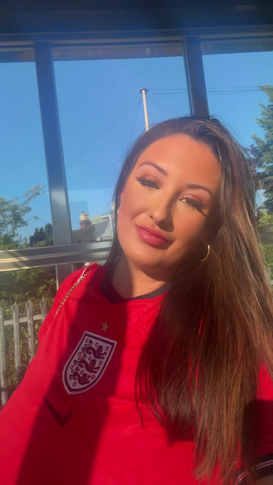 @0StephyB