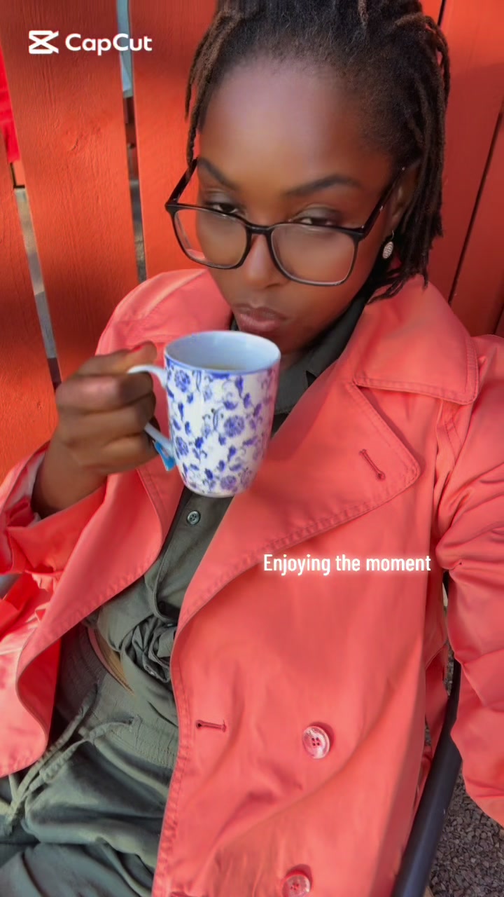 @A N N A AKU 🇬🇲🇸🇪