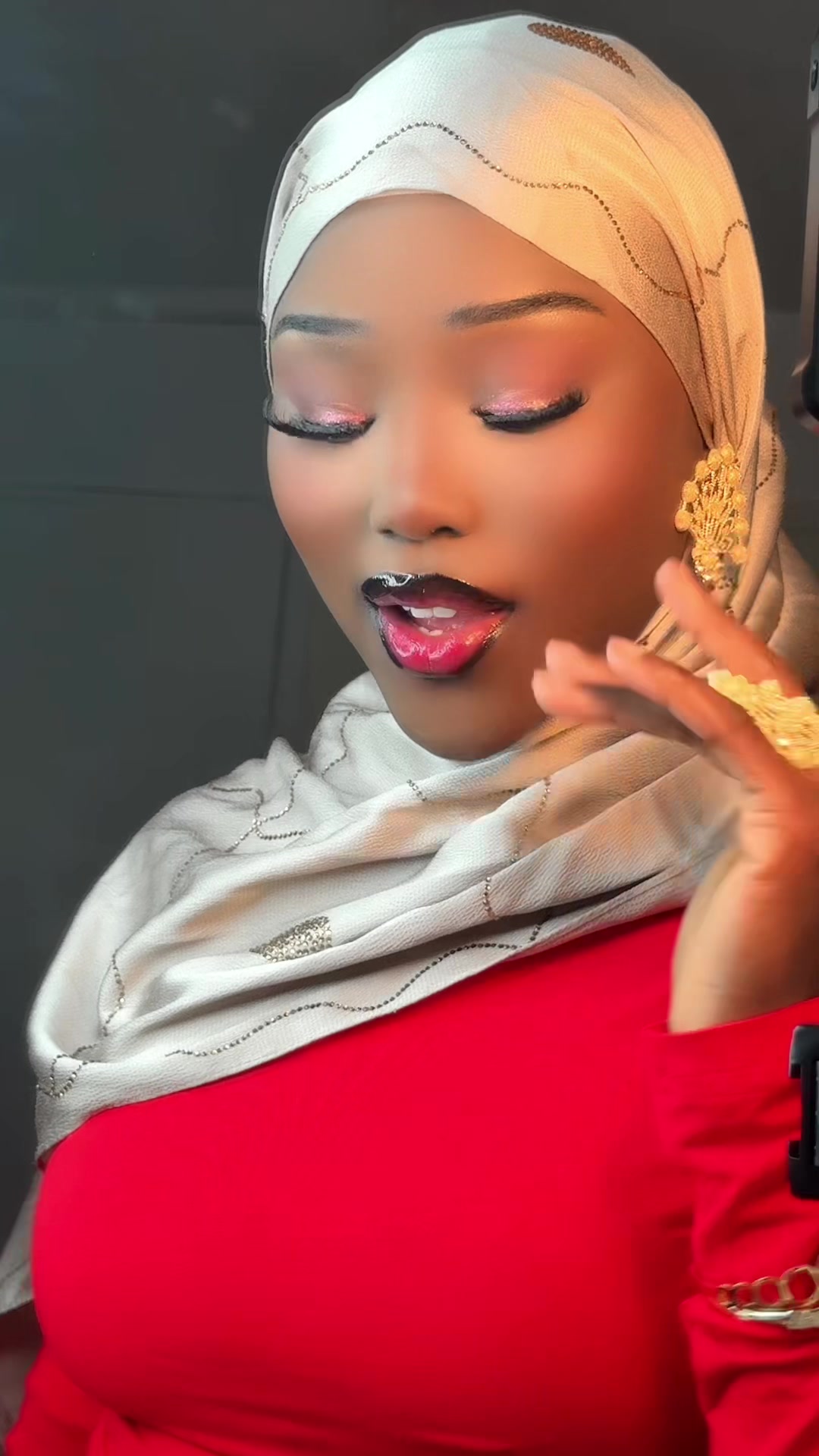 @niarelboundawbi2