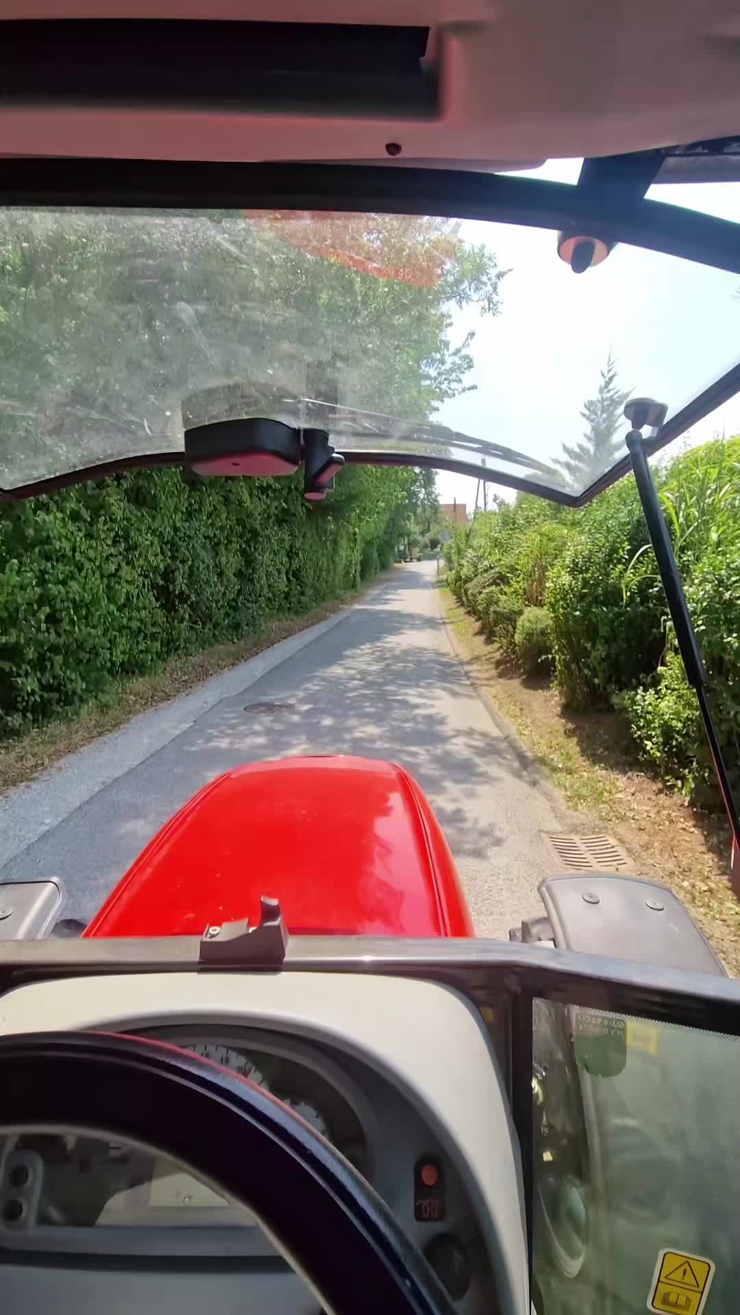 @Hollywood_Farm