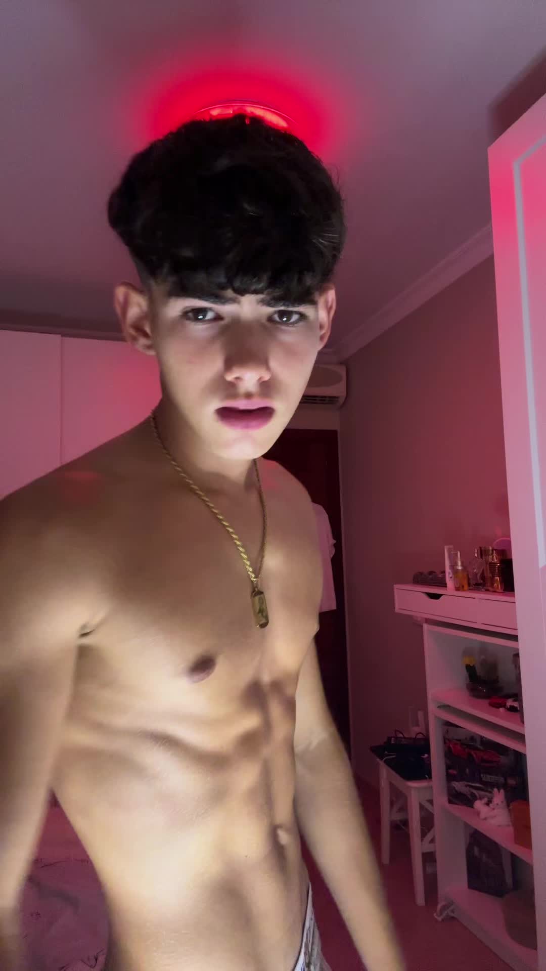 @aidanortizz