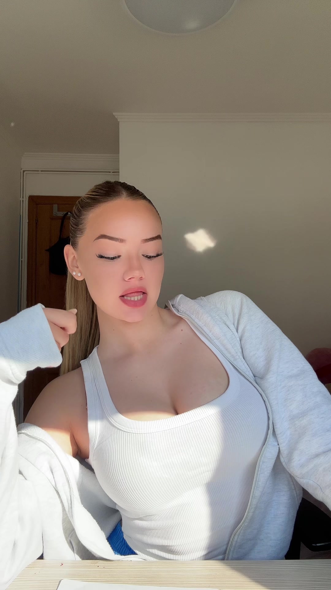 @Tanixispilla