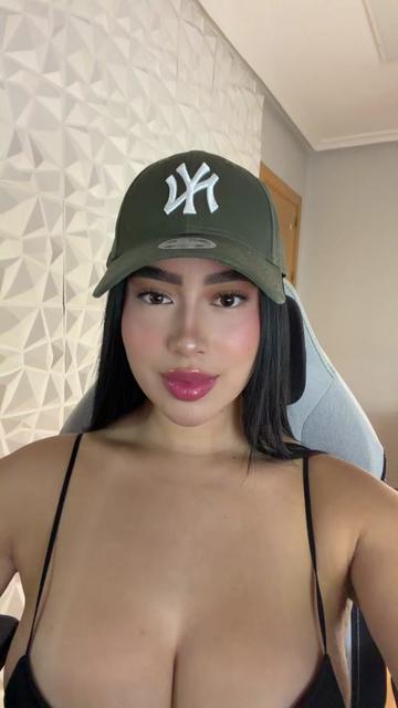 @valesuarezl_2 👑