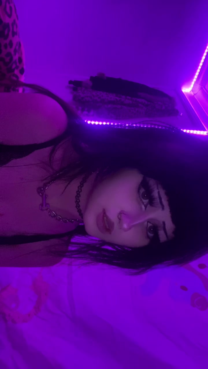 @r4venbarkz