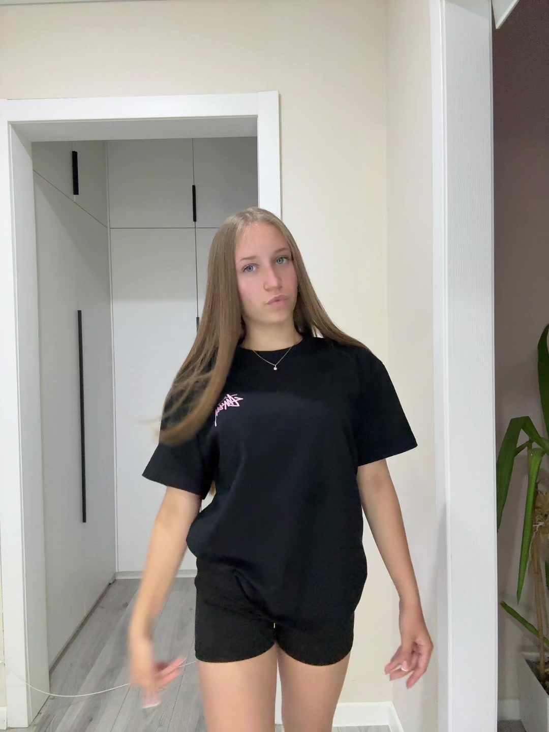@алиннка🪽