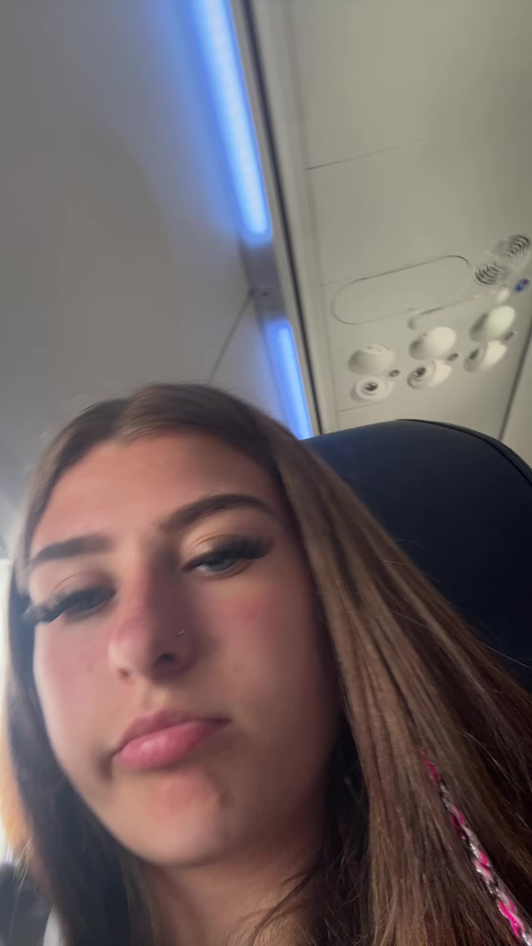 @𝓈𝓅𝒶𝓂💋