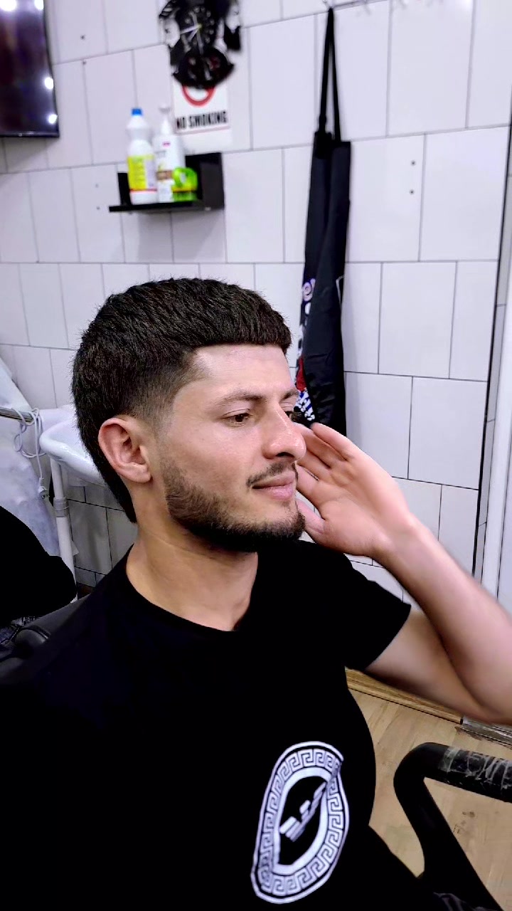@Qasimbarber💈