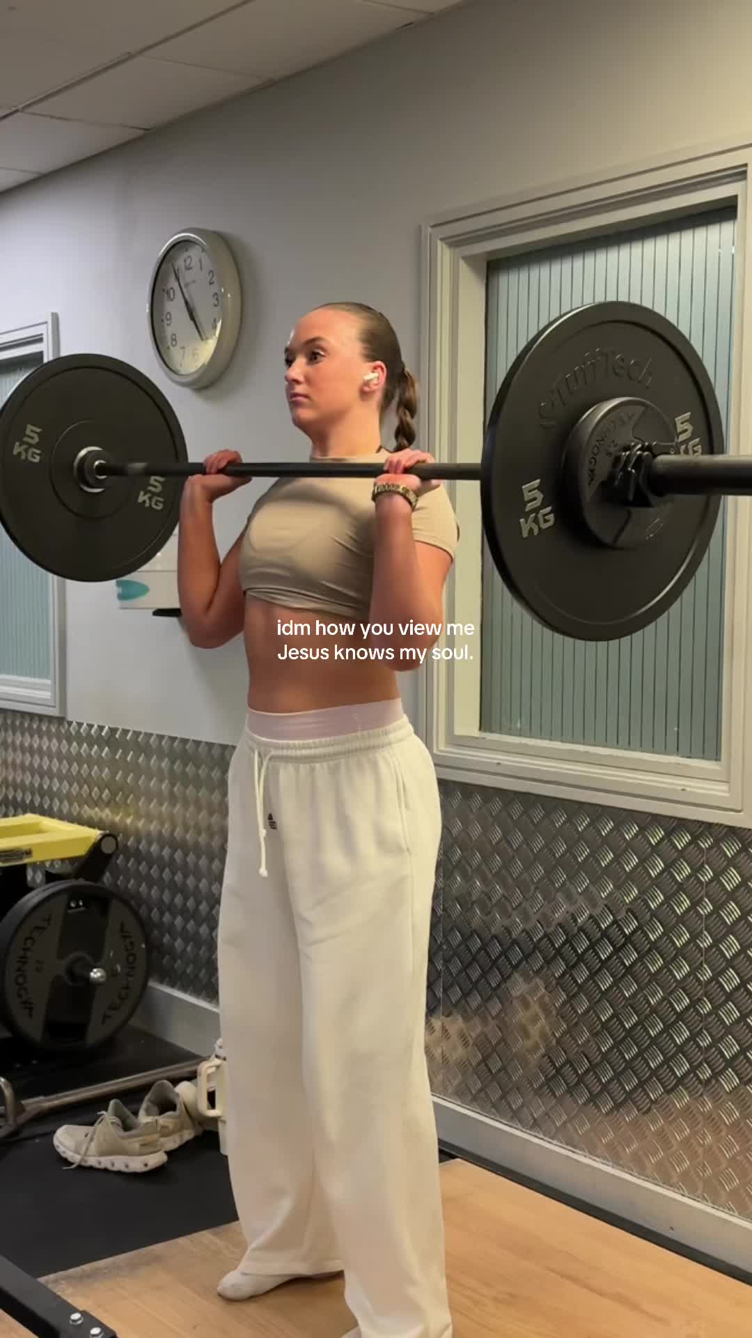 @poppy parkinson