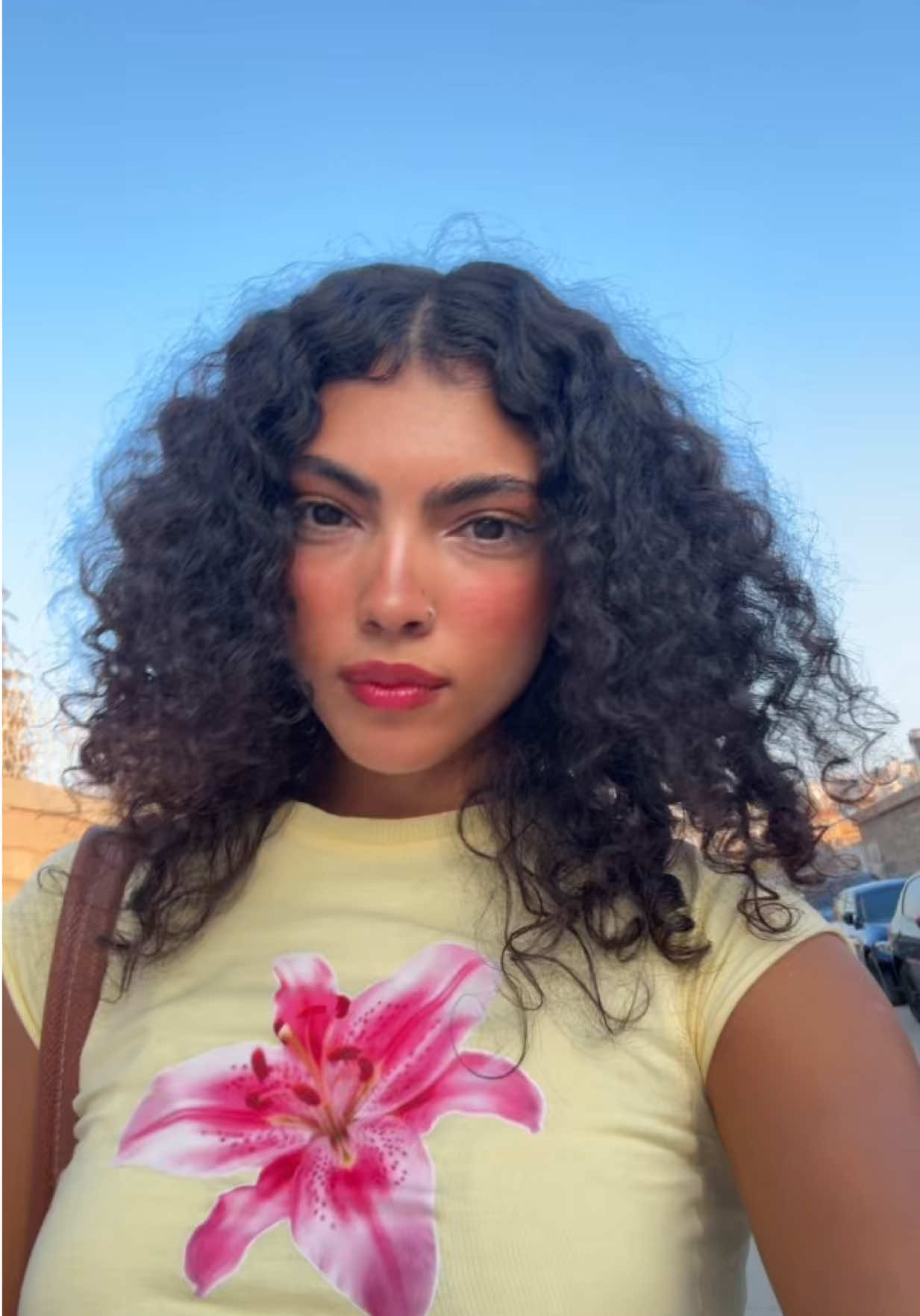 @Curlymwll