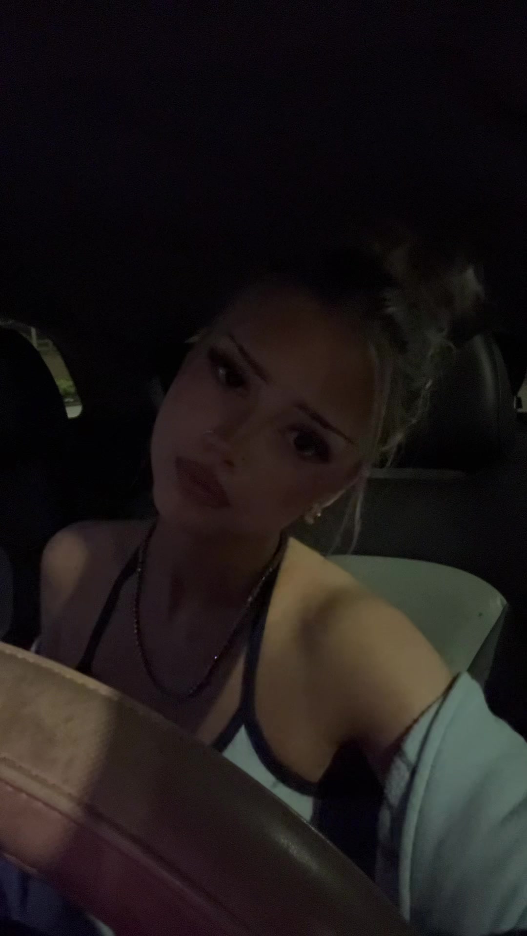@Anaisf_xo