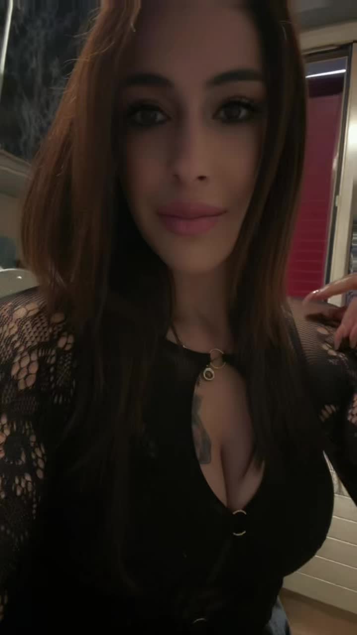@Kasandra🇨🇭🇷🇴