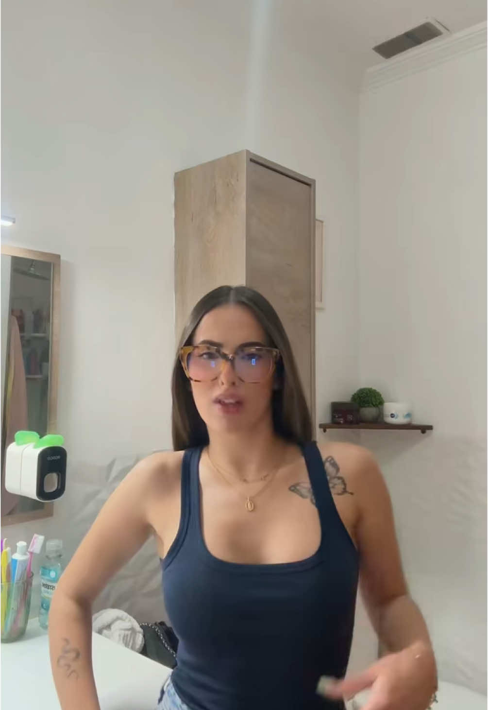 @Noemí