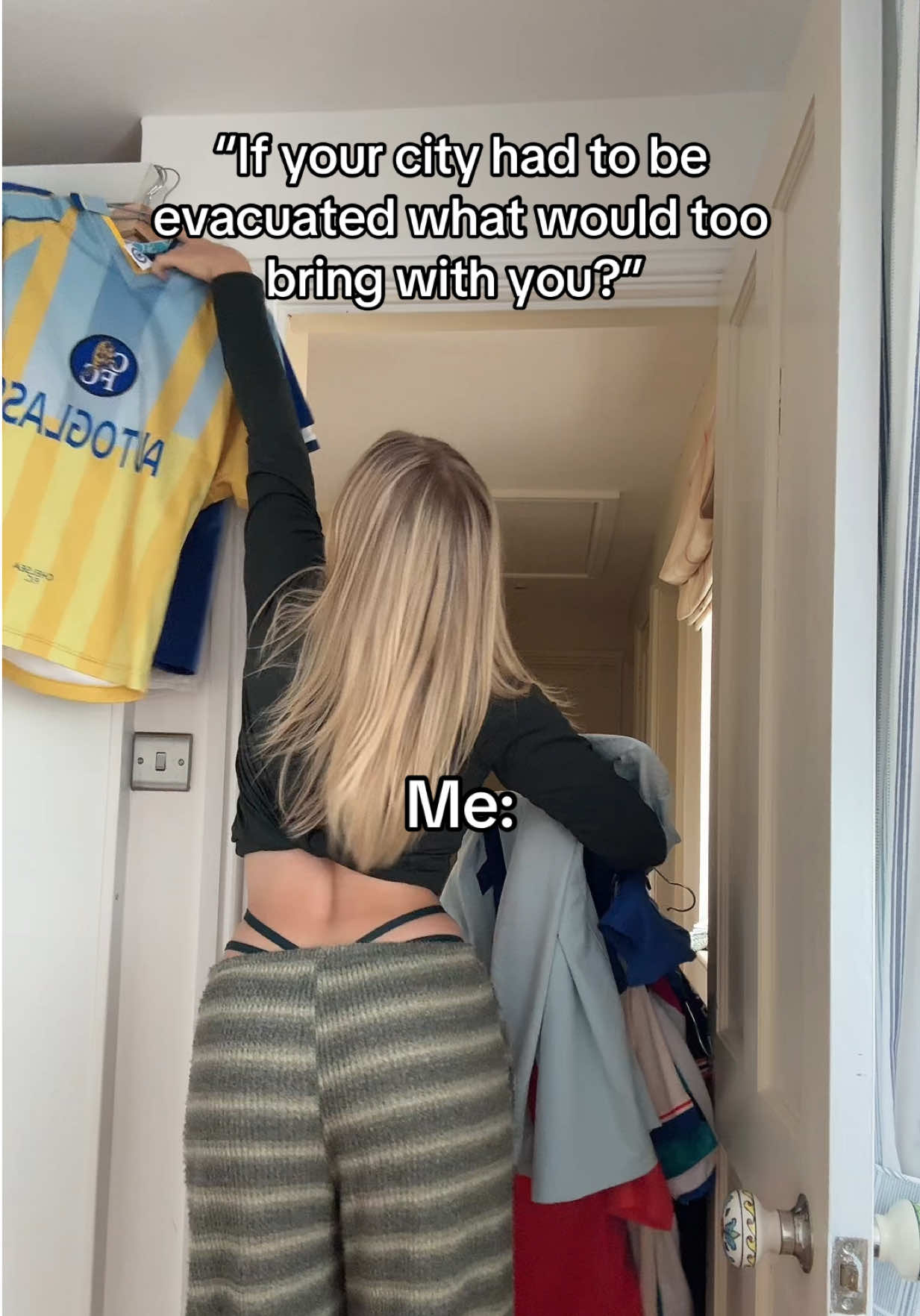@astridwett