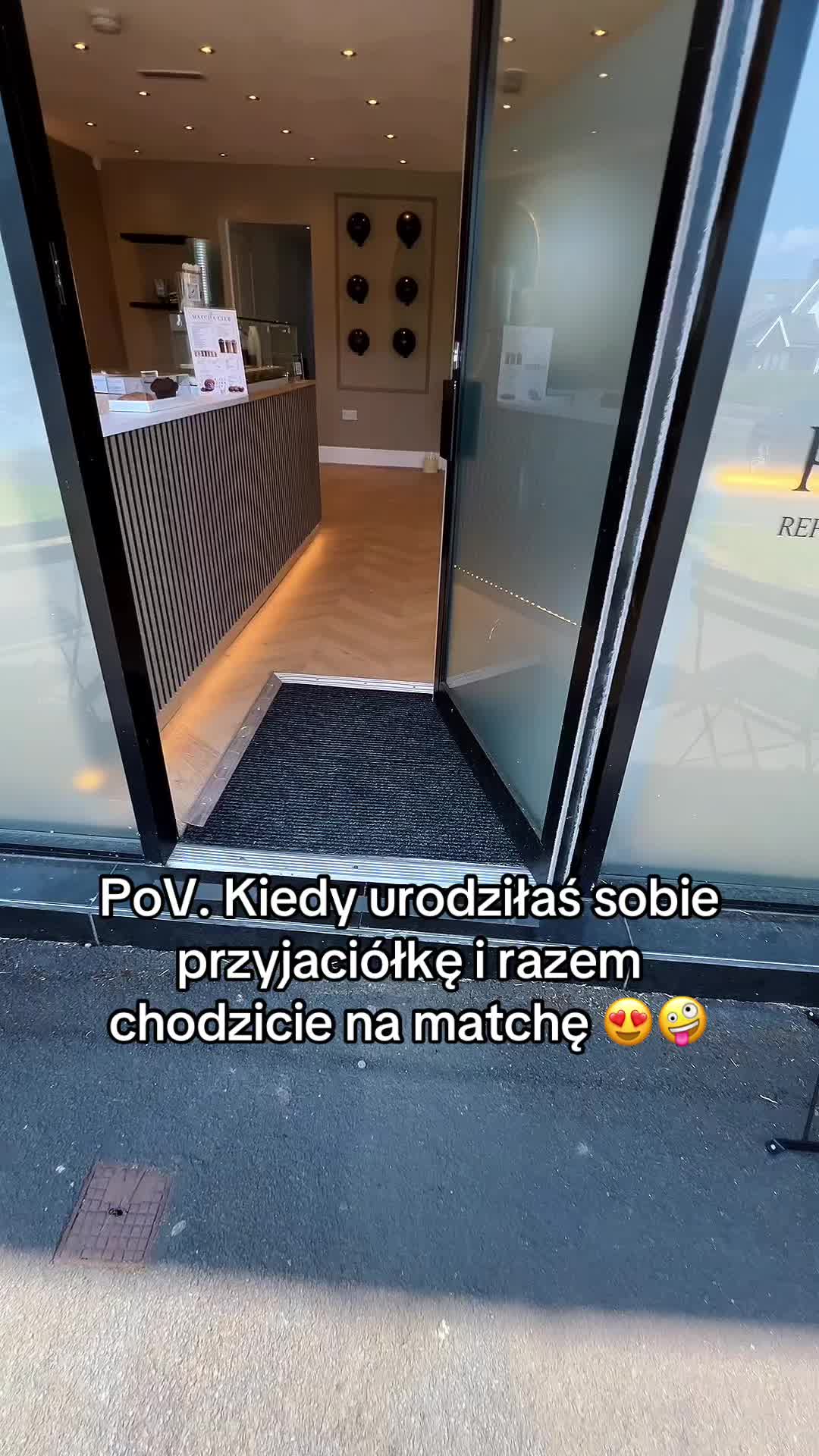 @KarolinaUKmama40+