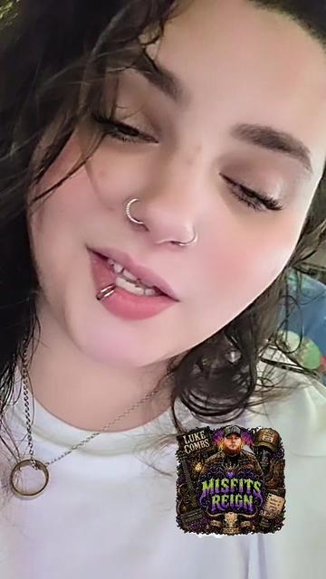 @Adrianne 🌻🫶