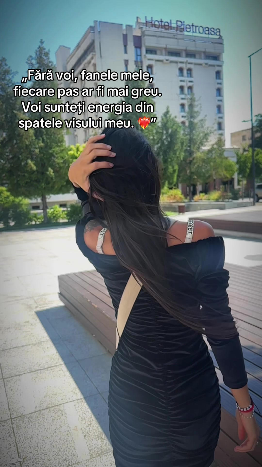 @Elenashalessio