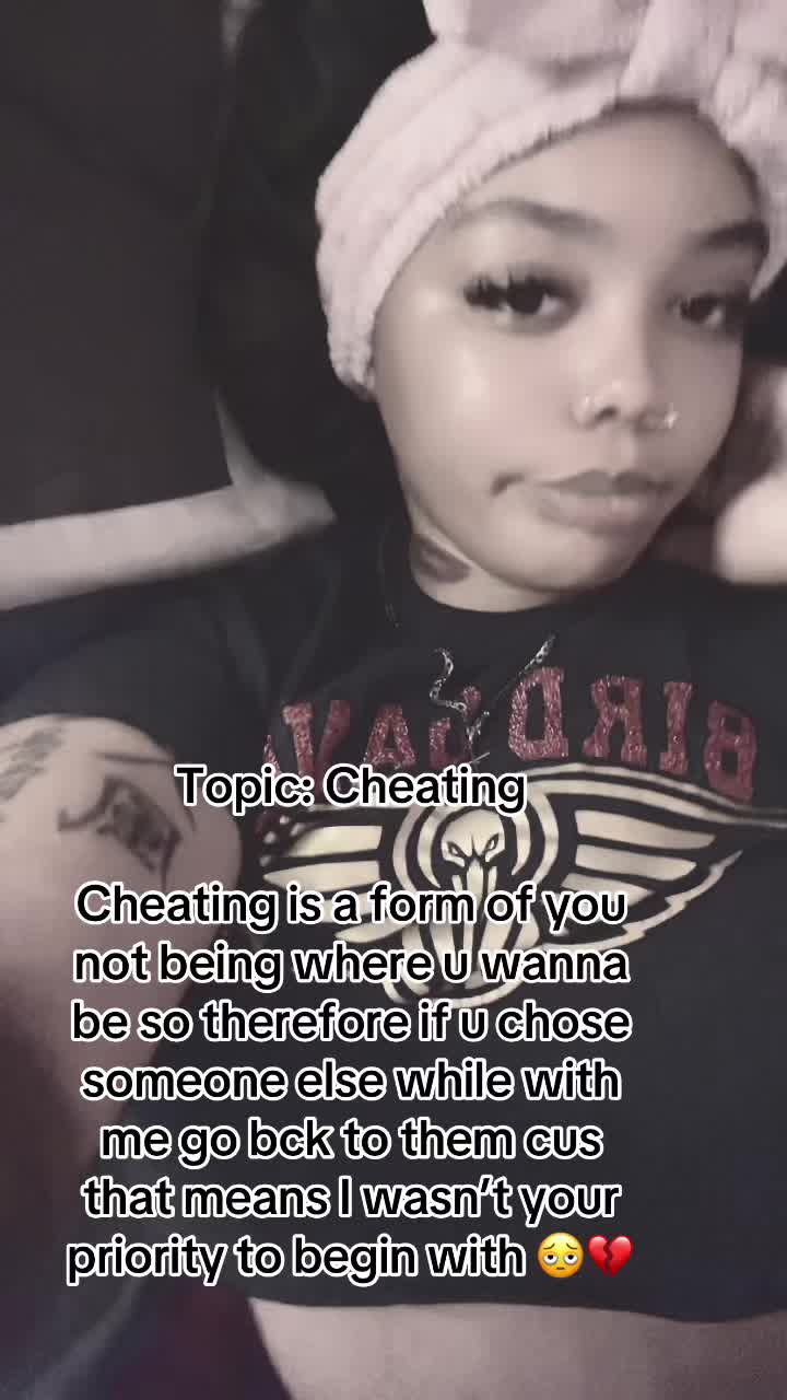 @thelyssarayne