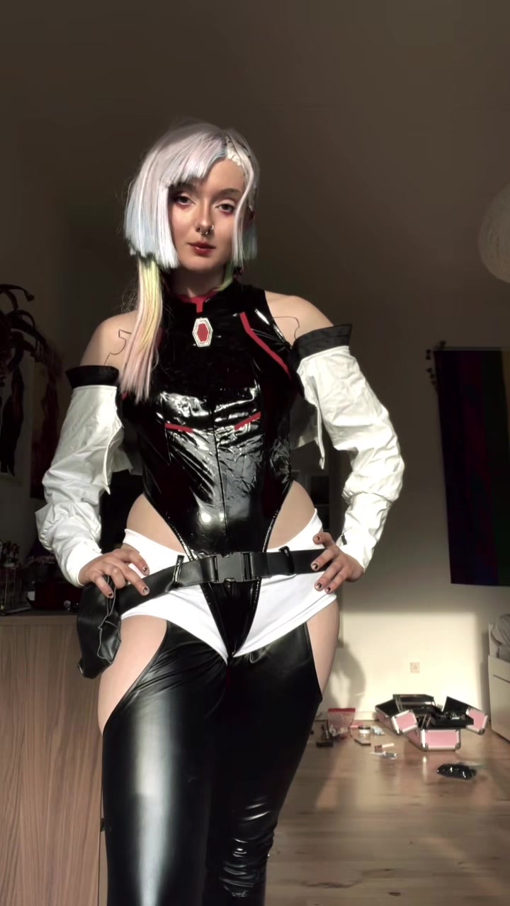 @Cy does cosplays