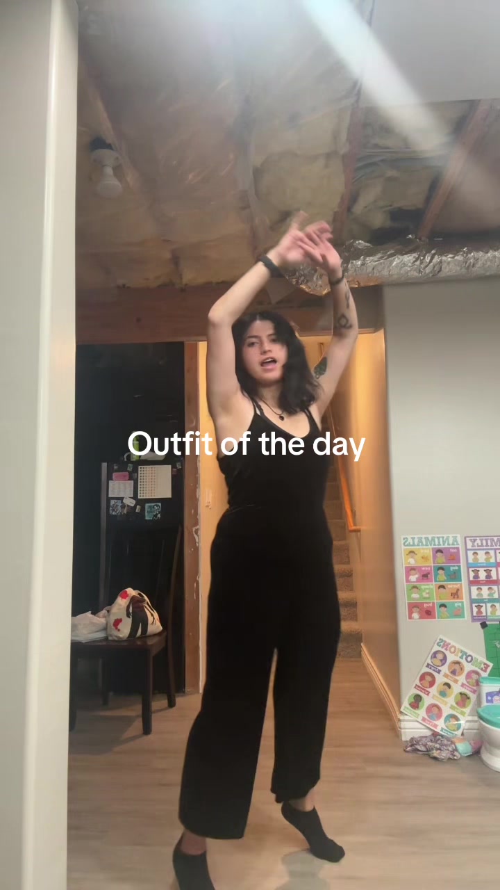 @jackie 🖤 🎱🩷